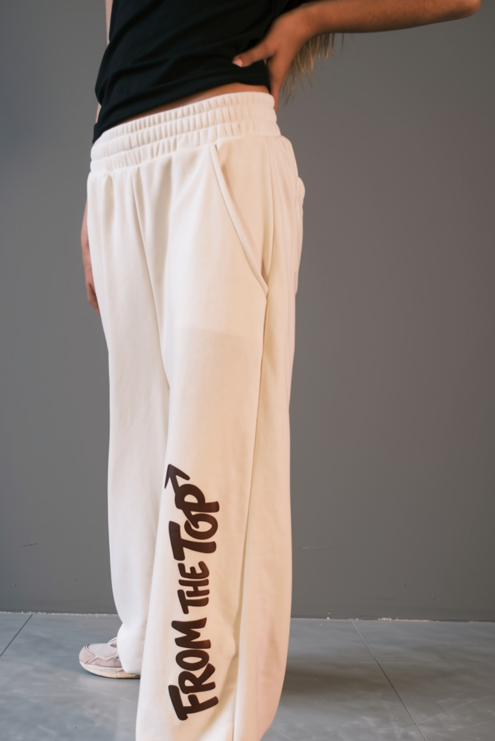 'From The Top' Baggy joggers - Beige